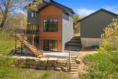Additional listing photo 1
