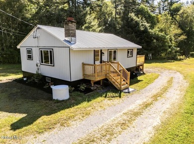 Cozy Adirondack ranch with Lake access, through Day Private - photo 9