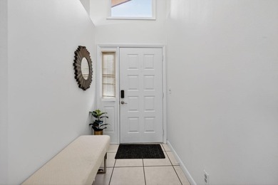 Light and bright 2-story patio townhome with a unique layout-4 - photo 3