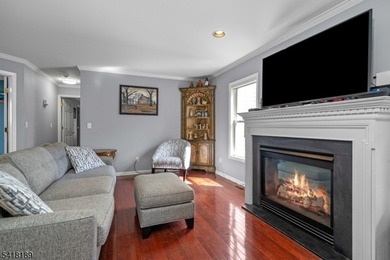 Beautiful first-floor condo located in the highly sought-after - photo 6