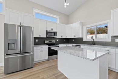 This home is just a short easy walk to the community's amenities - photo 10