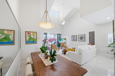 Immaculately maintained + bright, this airy 2/2 waterfront villa - photo 4