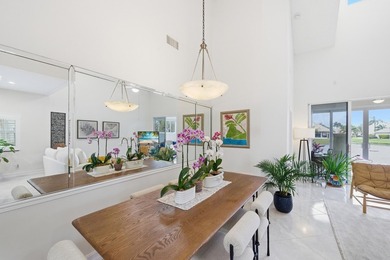 Immaculately maintained + bright, this airy 2/2 waterfront villa - photo 6