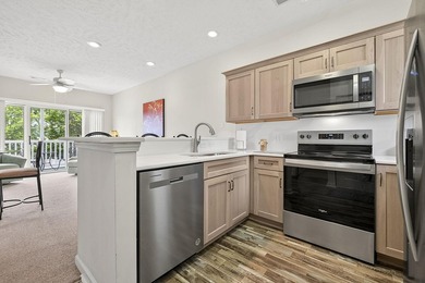 Welcome to Unit 409 at Carolina Keyes, a sought-after - photo 9