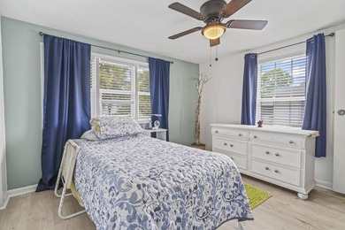 Seller is motivated. All offers will be considered. Move-in - photo 10