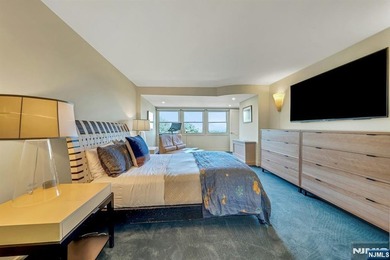 Premier luxury living opportunity in one of the most exclusive - photo 22