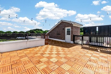 Stunning Corner Brownstone townhome with Expansive Rooftop - photo 25
