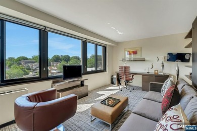 Premier luxury living opportunity in one of the most exclusive - photo 25