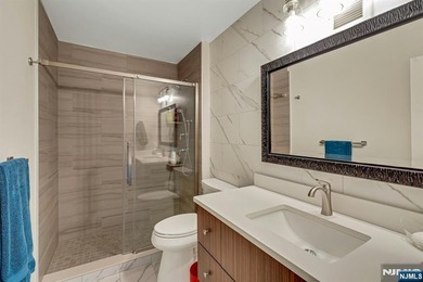 Premier luxury living opportunity in one of the most exclusive - photo 28
