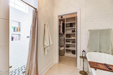 This home was the 2020 St Jude home built by Elliott Homes - photo 33