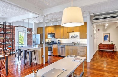 Live above the vibe of the West Side, a block from Downtown - photo 6