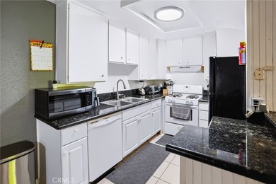 Welcome to South Coast Villas, a beautifully maintained gated - photo 7