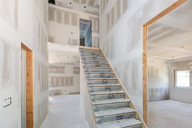 Stunning New Construction in West Babylon, NY. Discover the - photo 5