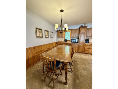 Dreaming of lakefront living? This comfortable ranch home with - photo 11