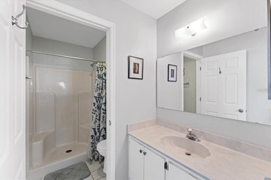 Attention first time homebuyers, veterans, or those simply - photo 18