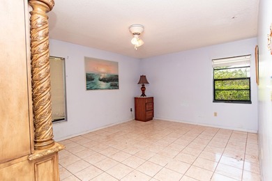 Exceptional 3 Bed/2 Bath home with situated on a generous 1 - photo 19