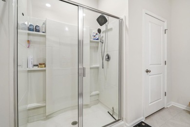 Welcome to easy, low-maintenance living in this beautifully - photo 20