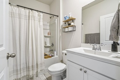 Welcome to easy, low-maintenance living in this beautifully - photo 22