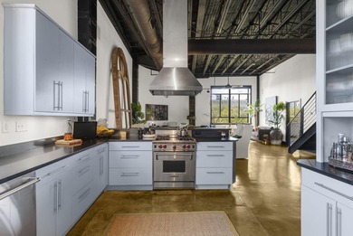 Experience the ultimate in modern luxury at 517 King Street Unit - photo 23