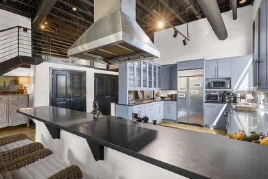 Experience the ultimate in modern luxury at 517 King Street Unit - photo 24