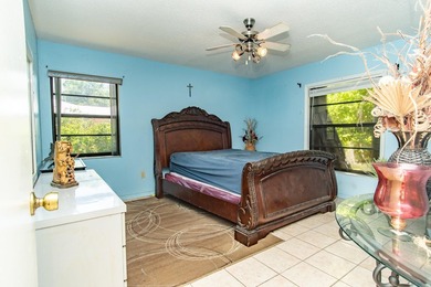 Exceptional 3 Bed/2 Bath home with situated on a generous 1 - photo 24