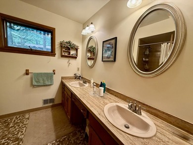 Dreaming of lakefront living? This comfortable ranch home with - photo 28