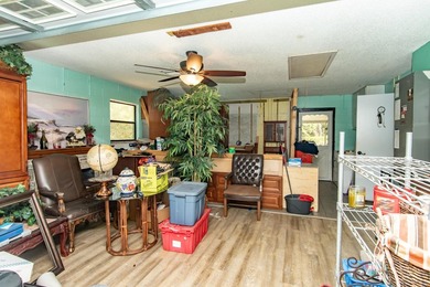 Exceptional 3 Bed/2 Bath home with situated on a generous 1 - photo 30