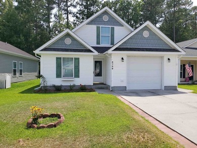 Spacious home, 2 Bedrooms with a Bonus Room, in a gated - photo 1