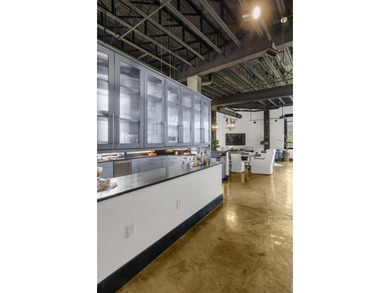 Experience the ultimate in modern luxury at 517 King Street Unit - photo 31
