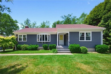 Beautifully maintained single level offering 3 bedrooms, 3 full - photo 1