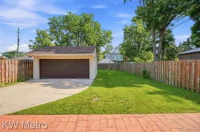Welcome home to this stunning, completely updated all-brick - photo 32