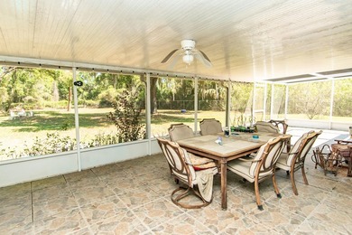 Exceptional 3 Bed/2 Bath home with situated on a generous 1 - photo 32
