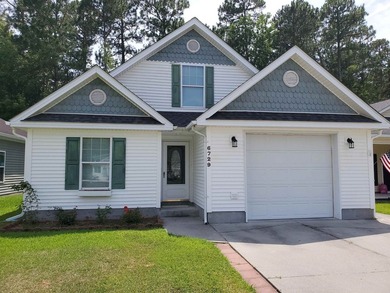Spacious home, 2 Bedrooms with a Bonus Room, in a gated - photo 4