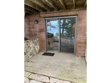 Dreaming of lakefront living? This comfortable ranch home with - photo 34