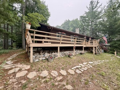 Dreaming of lakefront living? This comfortable ranch home with - photo 44