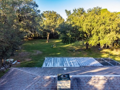Exceptional 3 Bed/2 Bath home with situated on a generous 1 - photo 46