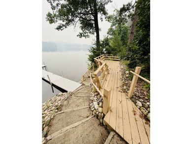 Dreaming of lakefront living? This comfortable ranch home with - photo 46