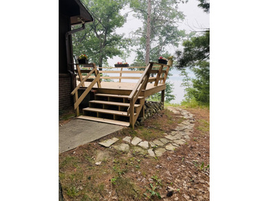 Dreaming of lakefront living? This comfortable ranch home with - photo 49