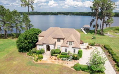 Lake Louise Home For Sale in Live Oak Florida