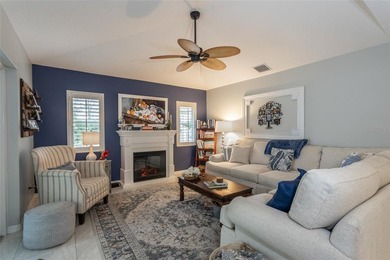 Welcome to this stunning 3-bedroom, 2-full-bath pool home - photo 8