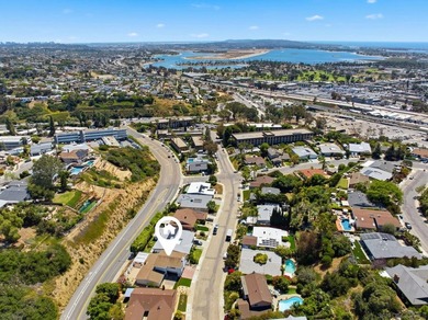 Just blocks from the sparkling shoreline of Mission Bay, this - photo 3
