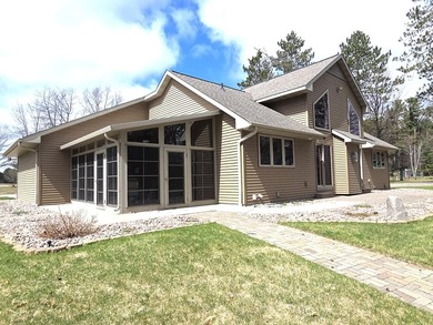 Beautiful 3BR-3BA ranch built in 2012 on the full recreational - photo 2