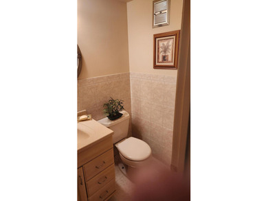 Clean, Clean, Clean, 55+ age and totally upgraded and renovated - photo 15