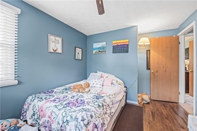 Meticulously maintained 4 bedroom and 2.5 bath split-level in - photo 21