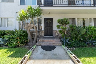Welcome Home to 100 Cerritos Ave, where retro charm and Long - photo 23