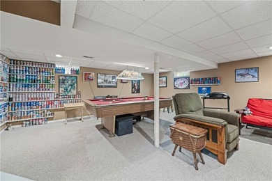 Meticulously maintained 4 bedroom and 2.5 bath split-level in - photo 26