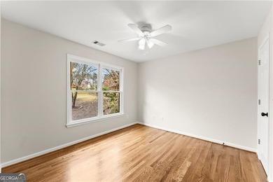 Welcome to this exceptional 6-bedroom, 4-bathroom home in the - photo 27