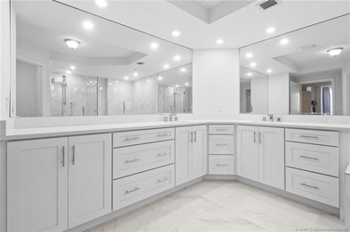 This spacious SE Corner, *Ascot* model at the Regency Island - photo 27