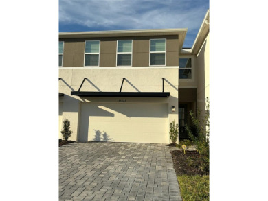 (private lake, pond, creek) Townhome/Townhouse For Sale in Lutz Florida