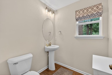 Seller offering $5K towards closing costs! Check out this - photo 9